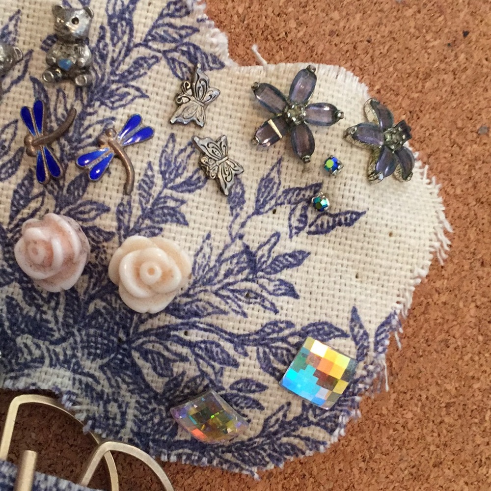 Earring bundle - Picture 4 of 4